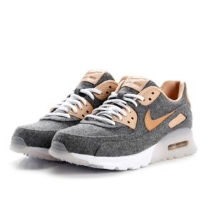 Nike Air Max 90 Ultra Premium